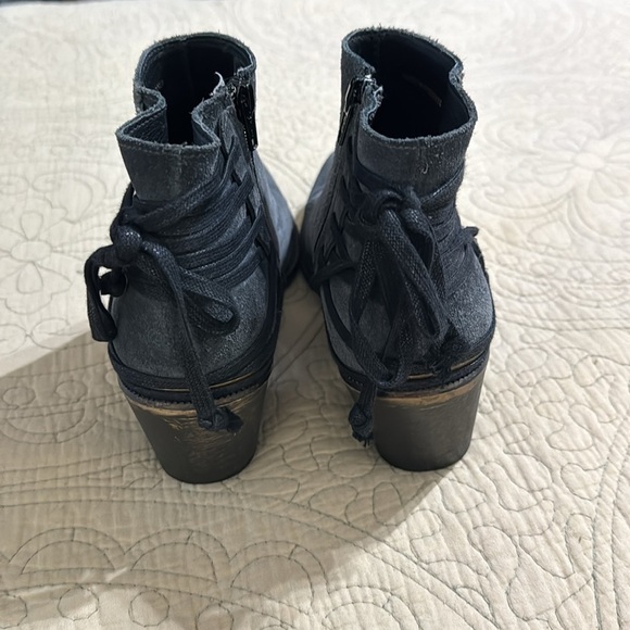 Anthropologie Klub Nico Suede Gray Black Back Tie‎ Ankle Booties - Picture 4 of 6